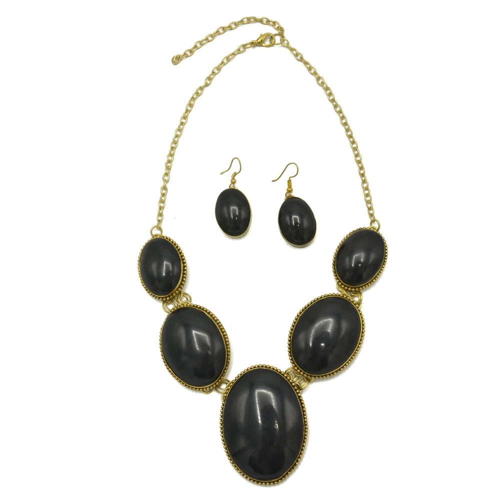 Department store necklace